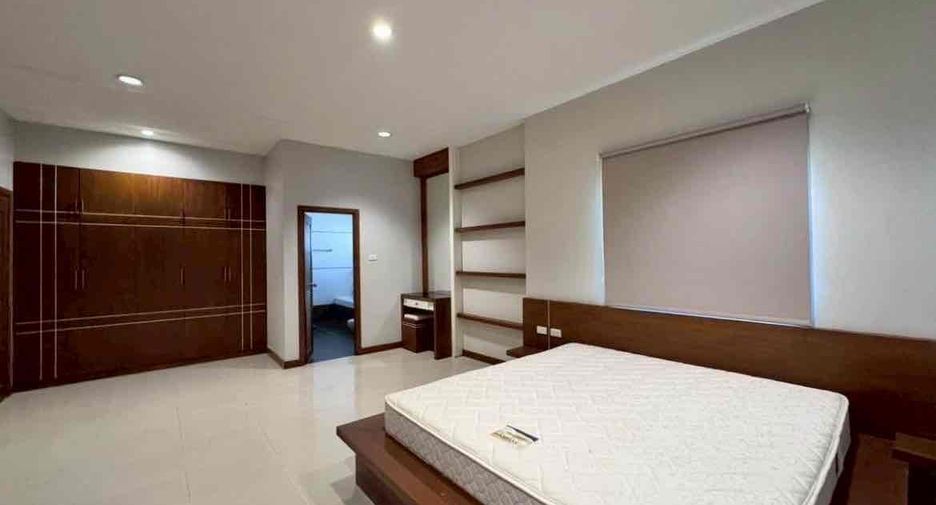 For rent 3 bedrooms house in Bang Lamung, Chonburi