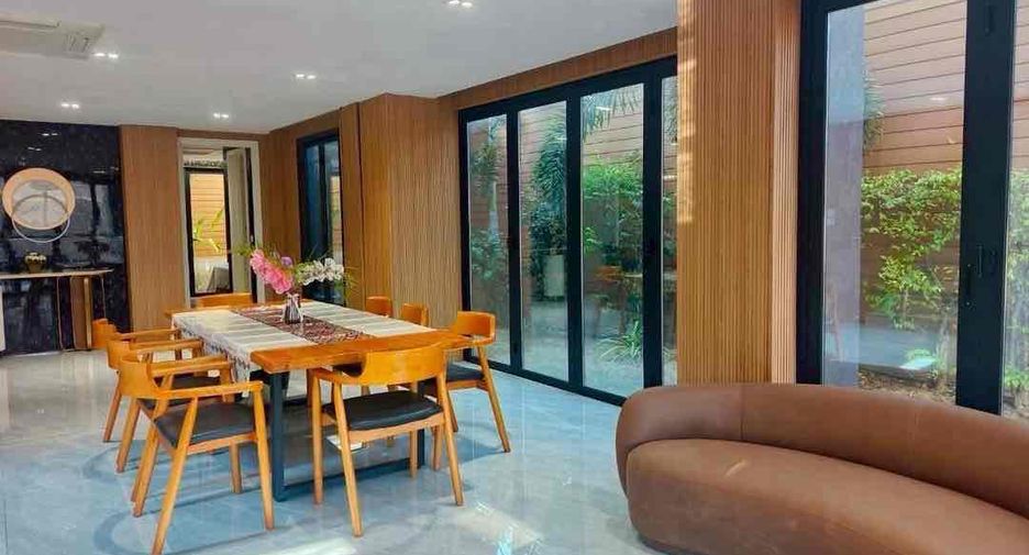 Villa en alquiler de 7 habitaciones en Bang Lamung, Chonburi