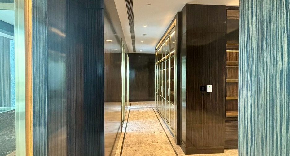 À vendre 3 chambres condo à Sathon, Bangkok