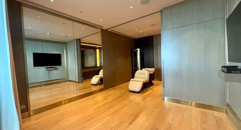 À vendre 3 chambres condo à Sathon, Bangkok