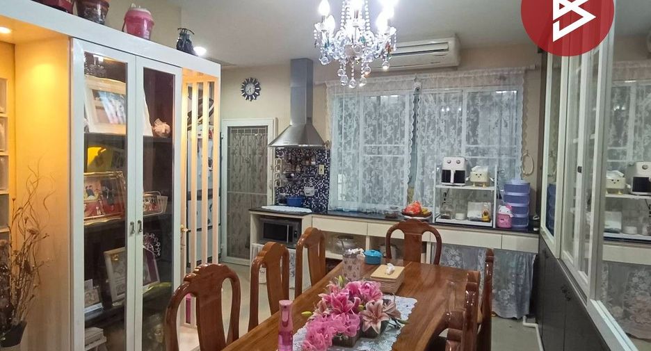 出售 4 卧室 联排别墅 在 Bang Khen, 曼谷