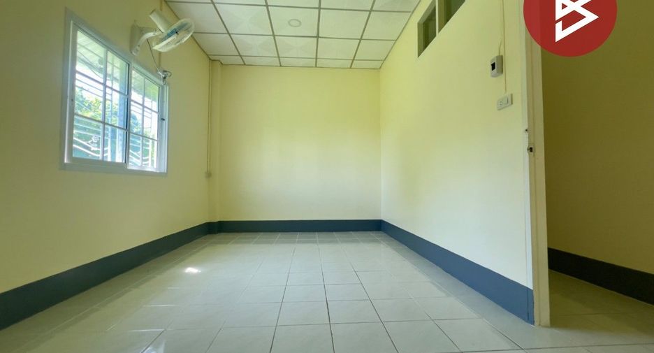 For sale 2 bedrooms townhouse in Mueang Nakhon Pathom, Nakhon Pathom