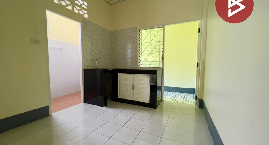 For sale 2 bedrooms townhouse in Mueang Nakhon Pathom, Nakhon Pathom