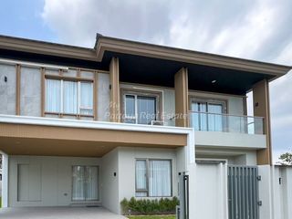For sale 4 bedrooms house in Bang Lamung, Chonburi