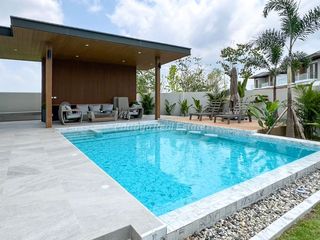 For sale 4 bedrooms house in Bang Lamung, Chonburi