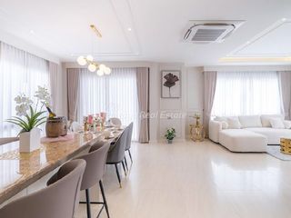 For sale 4 bedrooms house in Bang Lamung, Chonburi