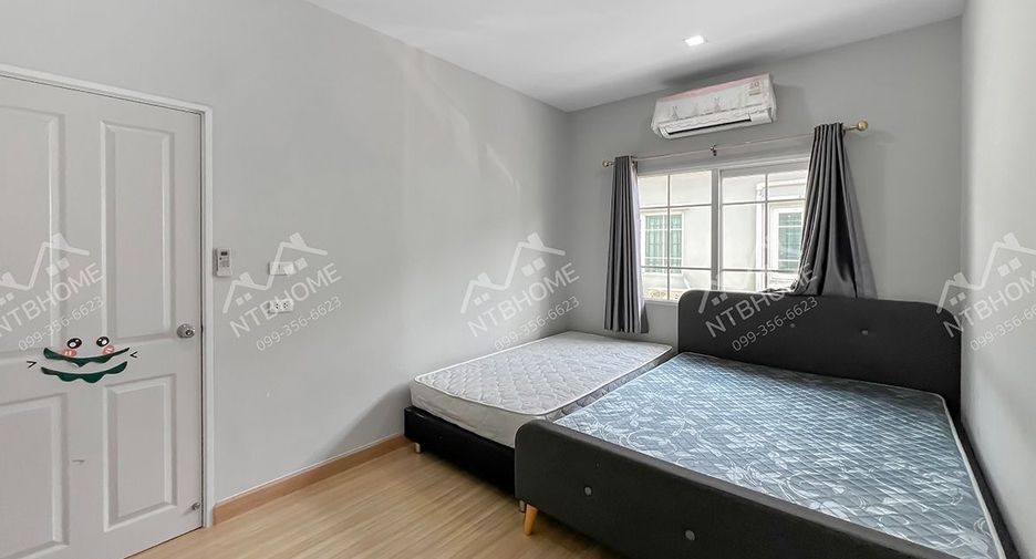 出售 4 卧室 联排别墅 在 Bang Kruai, Nonthaburi