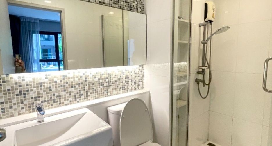 For sale 1 bed condo in Bang Na, Bangkok