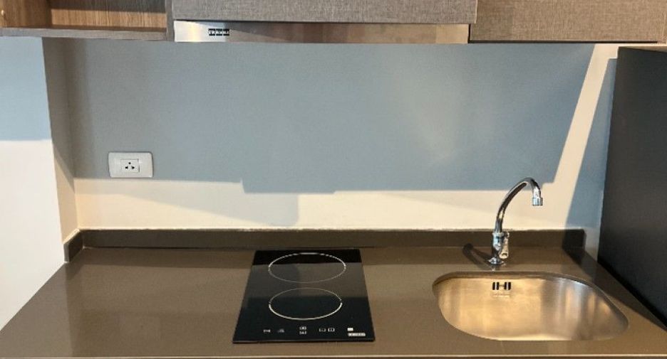 For sale 1 bed condo in Bang Na, Bangkok