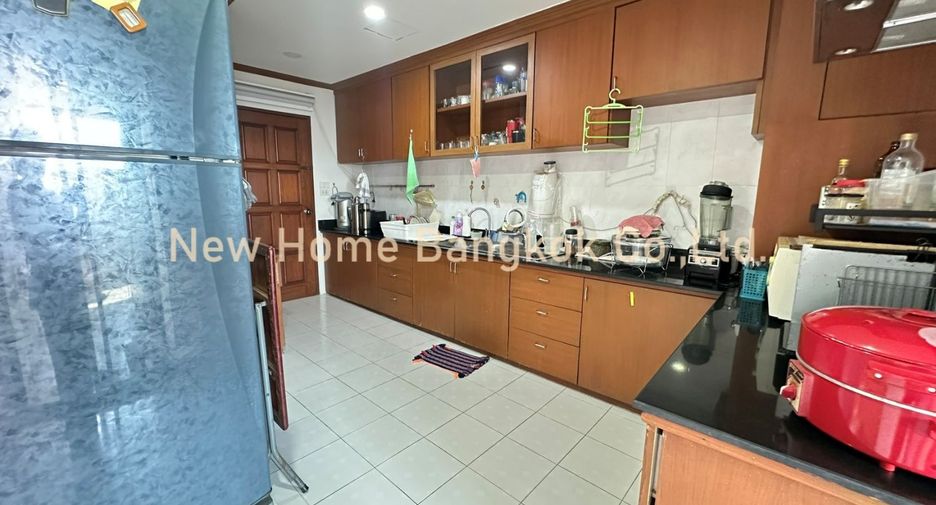 ขาย 3 ห้องนอน คอนโด ใน วัฒนา, กรุงเทพฯ