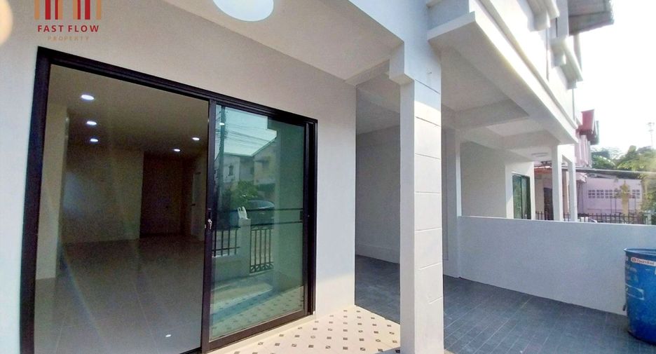 For sale 4 bedrooms house in Lat Lum Kaeo, Pathum Thani