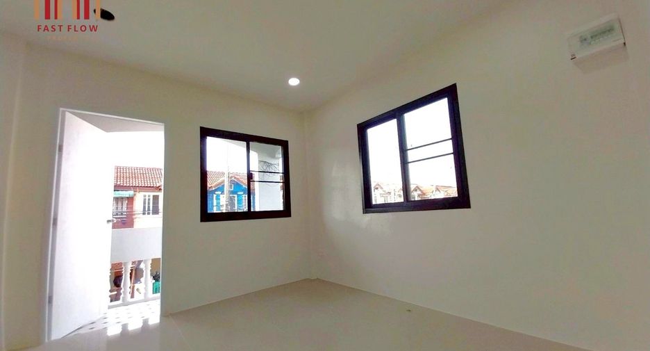 For sale 4 bedrooms house in Lat Lum Kaeo, Pathum Thani