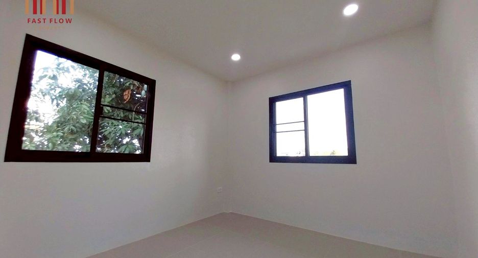 For sale 4 bedrooms house in Lat Lum Kaeo, Pathum Thani