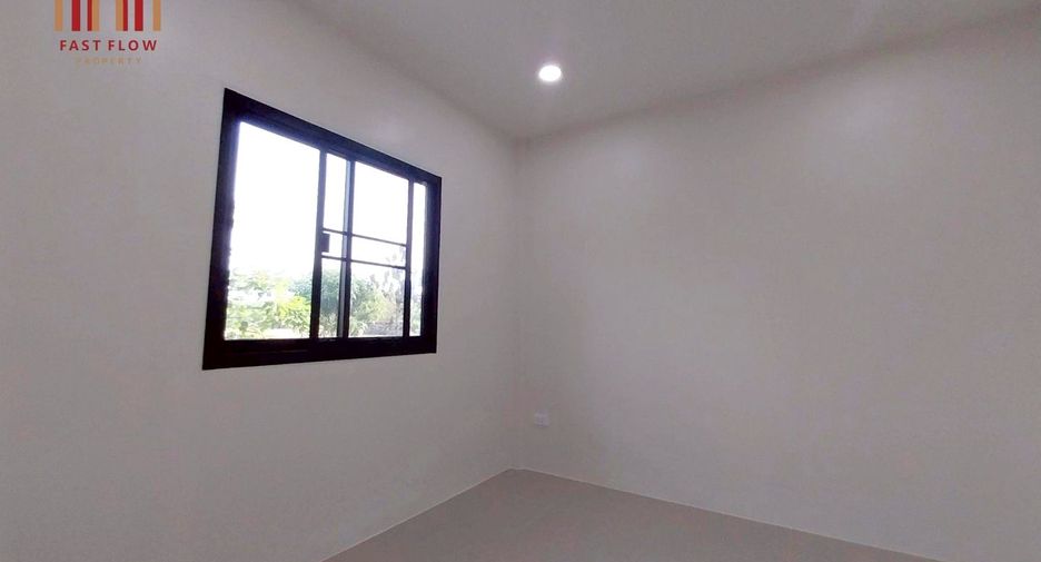 For sale 4 bedrooms house in Lat Lum Kaeo, Pathum Thani
