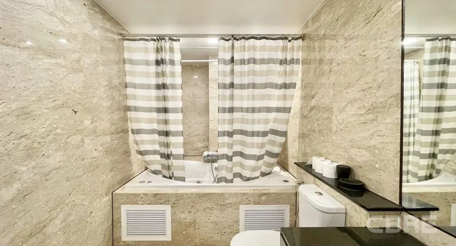 For sale 3 bedrooms condo in Watthana, Bangkok