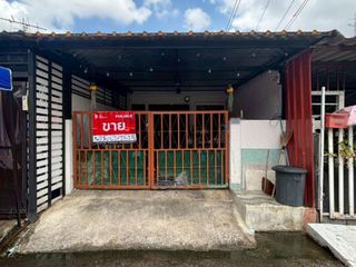 For sale 1 bed townhouse in Mueang Samut Prakan, Samut Prakan