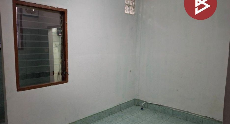 For sale 1 bed townhouse in Mueang Samut Prakan, Samut Prakan