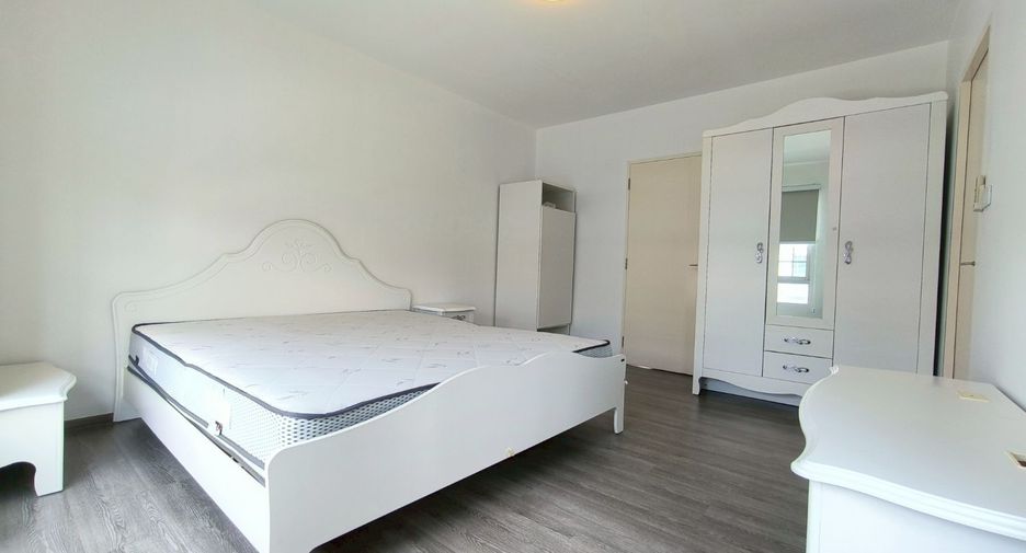 For rent 2 bedrooms townhouse in Bang Phli, Samut Prakan