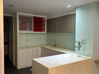 出租 3 卧室 联排别墅 在 Pathum Wan, 曼谷