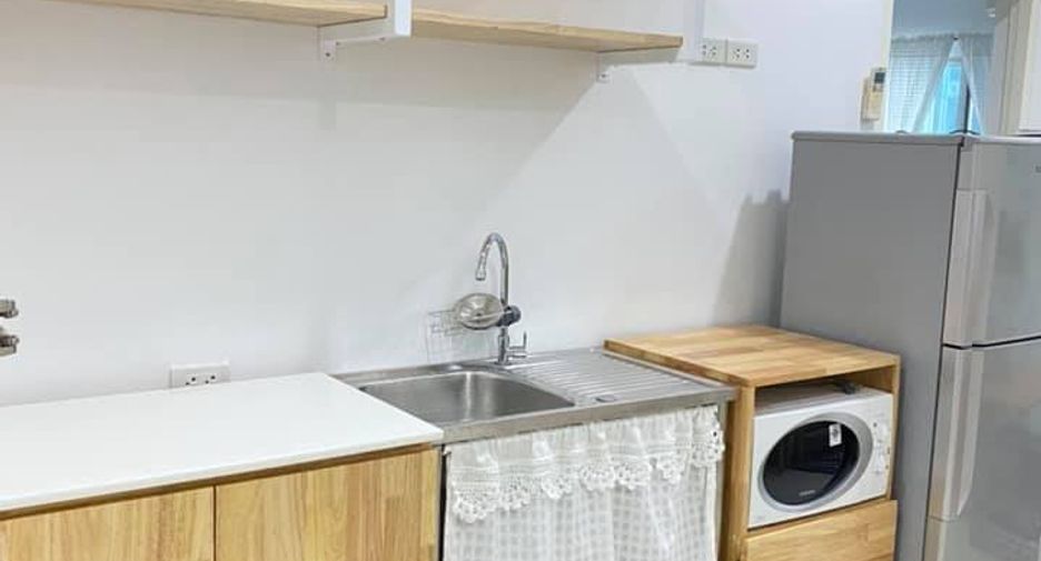 For rent 2 bedrooms condo in Ratchathewi, Bangkok