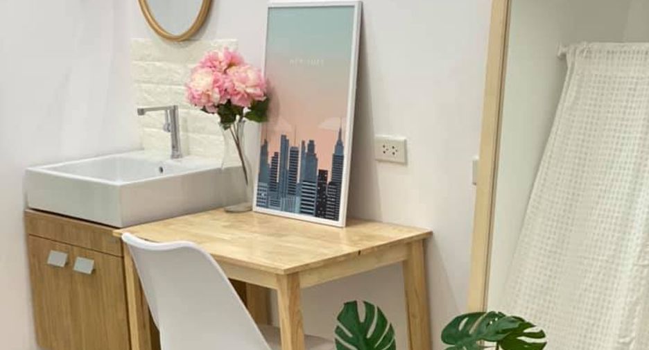 For rent 2 bedrooms condo in Ratchathewi, Bangkok