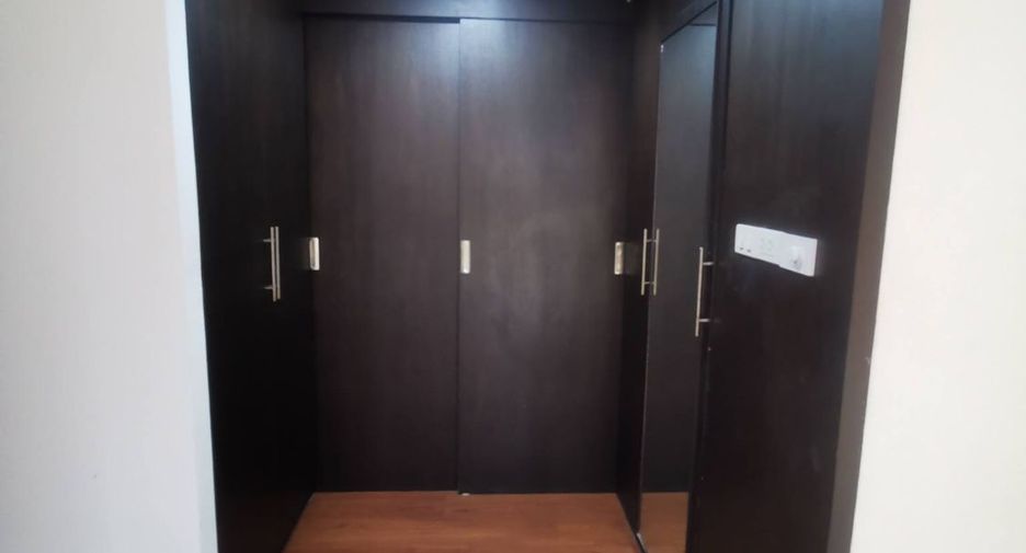 For rent 2 bedrooms condo in Chatuchak, Bangkok