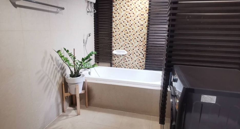 For rent 2 bedrooms condo in Chatuchak, Bangkok