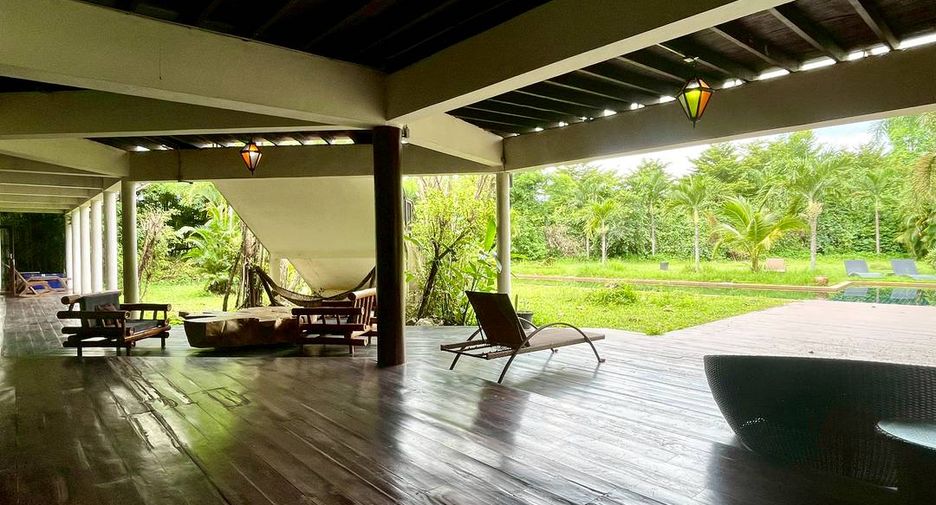Villa en alquiler y en venta de 4 habitaciones en Mae Rim, Chiang Mai