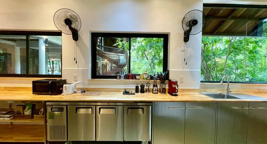 Villa en alquiler y en venta de 4 habitaciones en Mae Rim, Chiang Mai