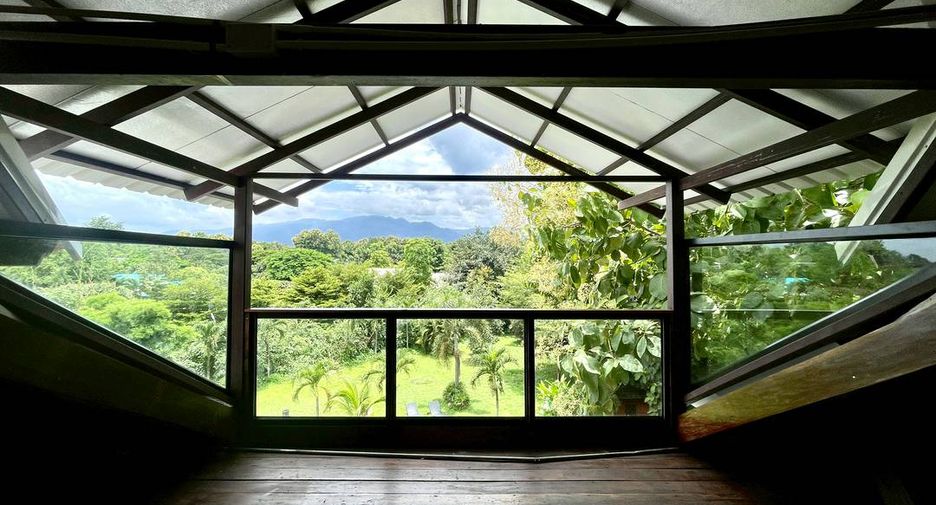 Villa en alquiler y en venta de 4 habitaciones en Mae Rim, Chiang Mai