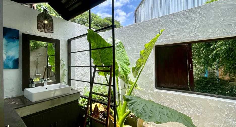 Villa en alquiler y en venta de 4 habitaciones en Mae Rim, Chiang Mai