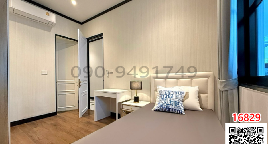 For rent 4 bedrooms house in Watthana, Bangkok