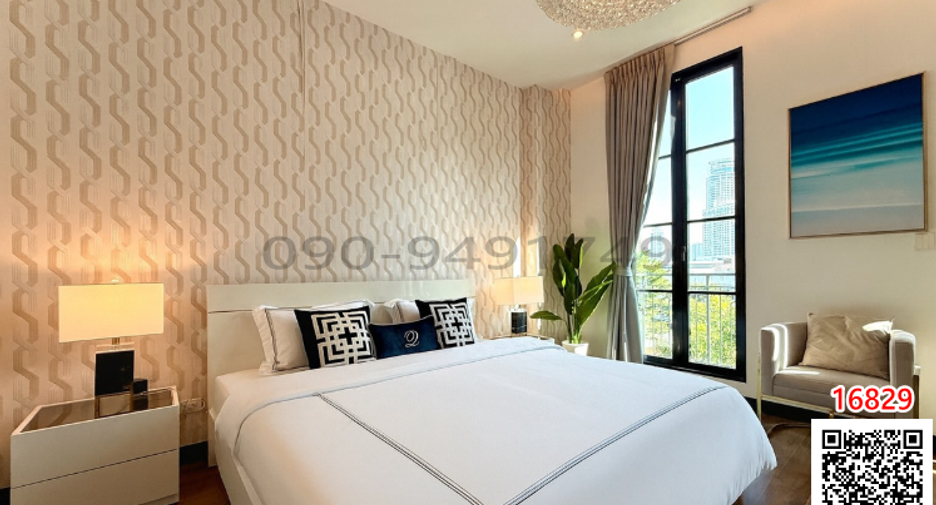 For rent 4 bedrooms house in Watthana, Bangkok
