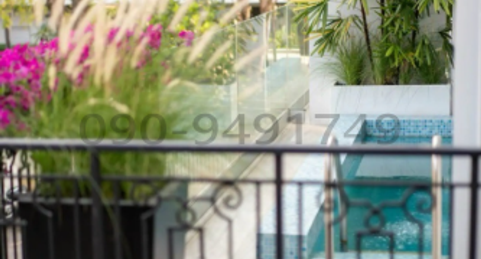 For rent 4 bedrooms house in Watthana, Bangkok