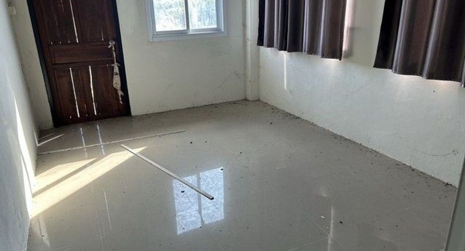 For sale 1 bed retail Space in Nong Han, Udon Thani