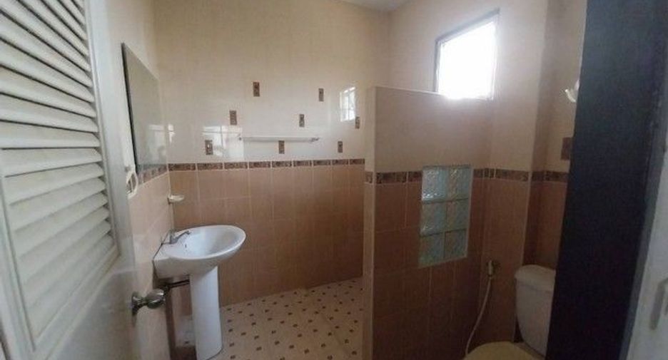 Haus zum Kauf mit 2 Zimmer in Mueang Udon Thani, Udon Thani