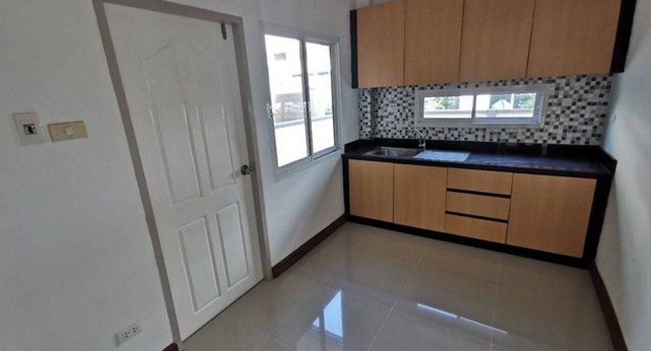 For sale 3 bedrooms house in Nong Han, Udon Thani