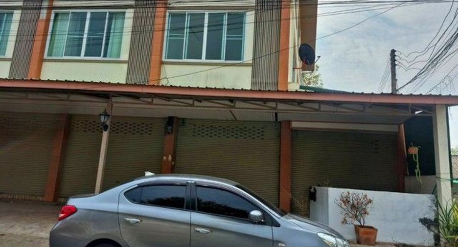Local comercial en venta de 3 habitaciones en Mueang Khon Kaen, Khon Kaen