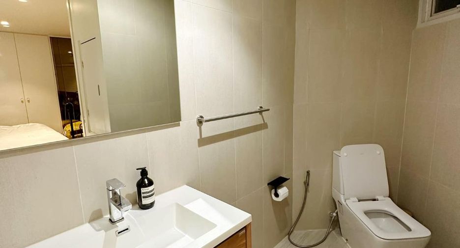 Wohnung zur Miete und zum Kauf mit 2 Zimmer in Watthana, Bangkok