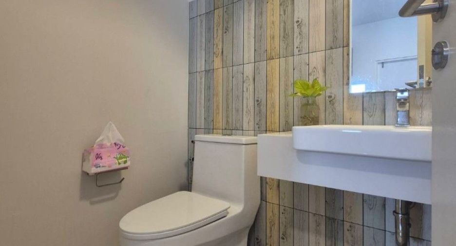 For sale 3 bedrooms townhouse in Bang Phli, Samut Prakan