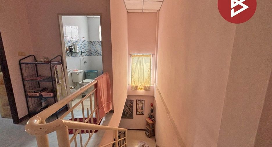 For sale 3 bedrooms townhouse in Phra Samut Chedi, Samut Prakan