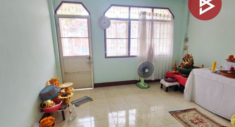 À vendre 2 chambres maison de ville à Nong Khaem, Bangkok