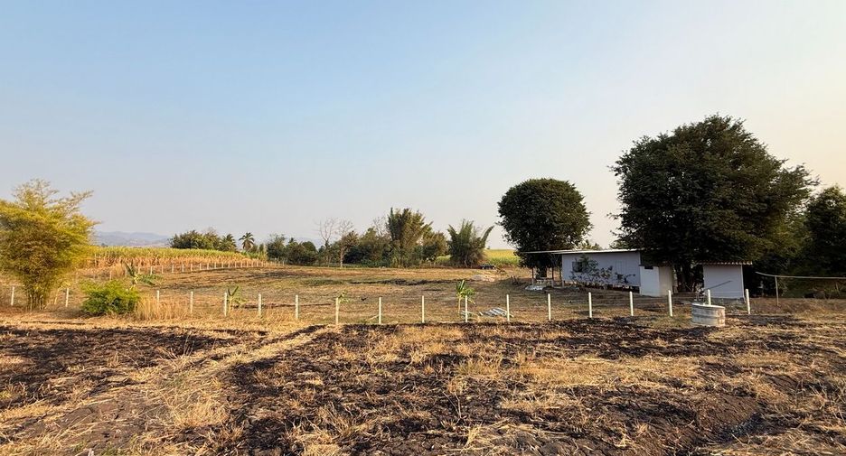 Terreno en venta en Mae Sot, Tak