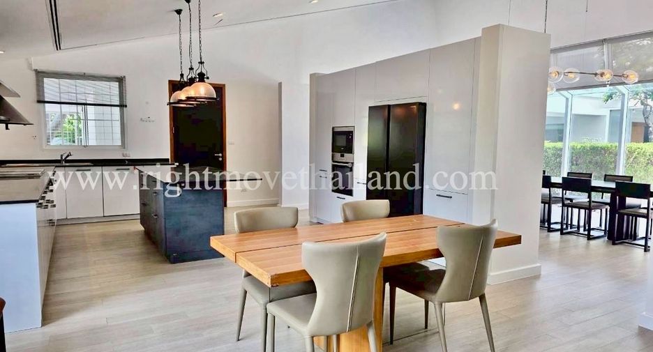 Villa zur Miete und zum Kauf mit 4 Zimmer in Pak Kret, Nonthaburi