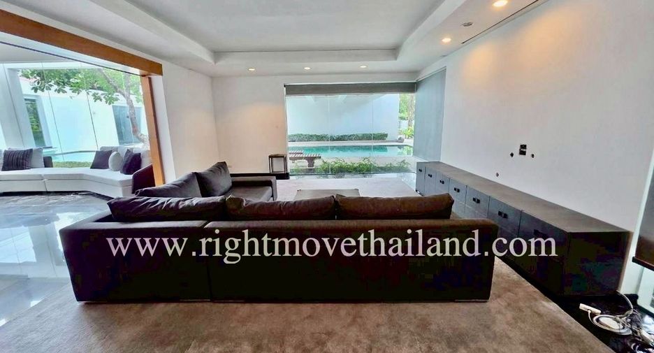 Villa zur Miete und zum Kauf mit 4 Zimmer in Pak Kret, Nonthaburi