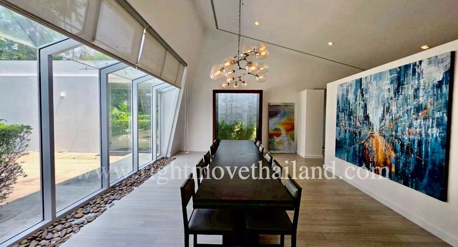 Villa zur Miete und zum Kauf mit 4 Zimmer in Pak Kret, Nonthaburi