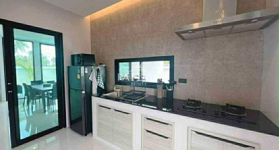 À louer 3 chambres maison à Bang Lamung, Chonburi