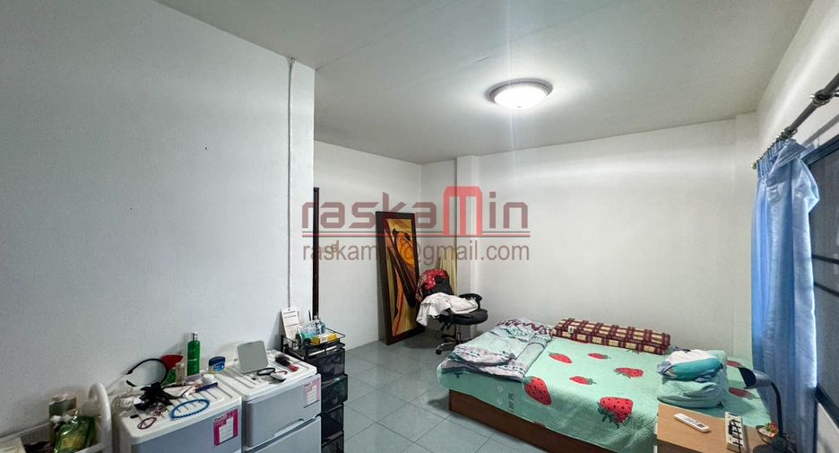 Casa en venta de 5 habitaciones en Bang Lamung, Chonburi