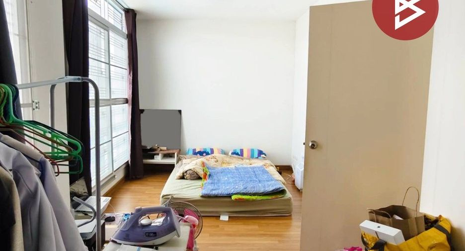 For sale 3 ベッドルーム townhouse in Phra Pradaeng, Samut Prakan