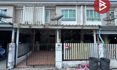 Casa adosada en venta de 3 habitaciones en Bang Sao Thong, Samut Prakan